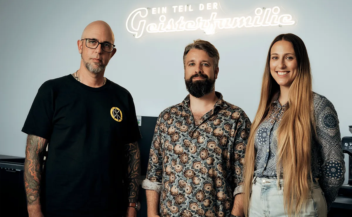 Die Gründer der „Geisterfamilie“ © Geisterfamilie